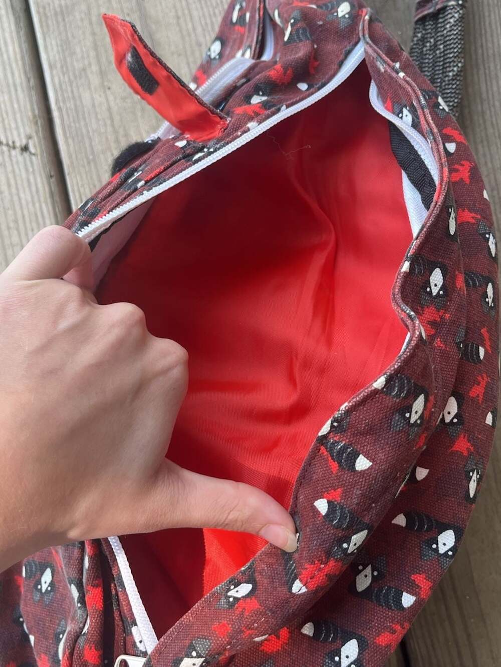 KAVU Rope Sling Crossbody Bag in Raccoon Print - Picture 6 of 8